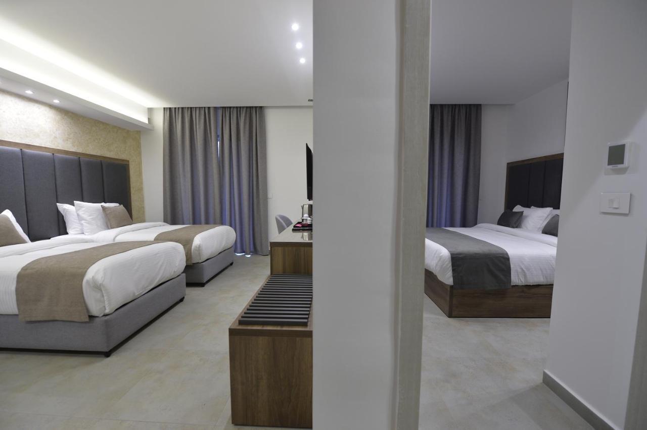 Zett Hotel จูนิเย ภายนอก รูปภาพ