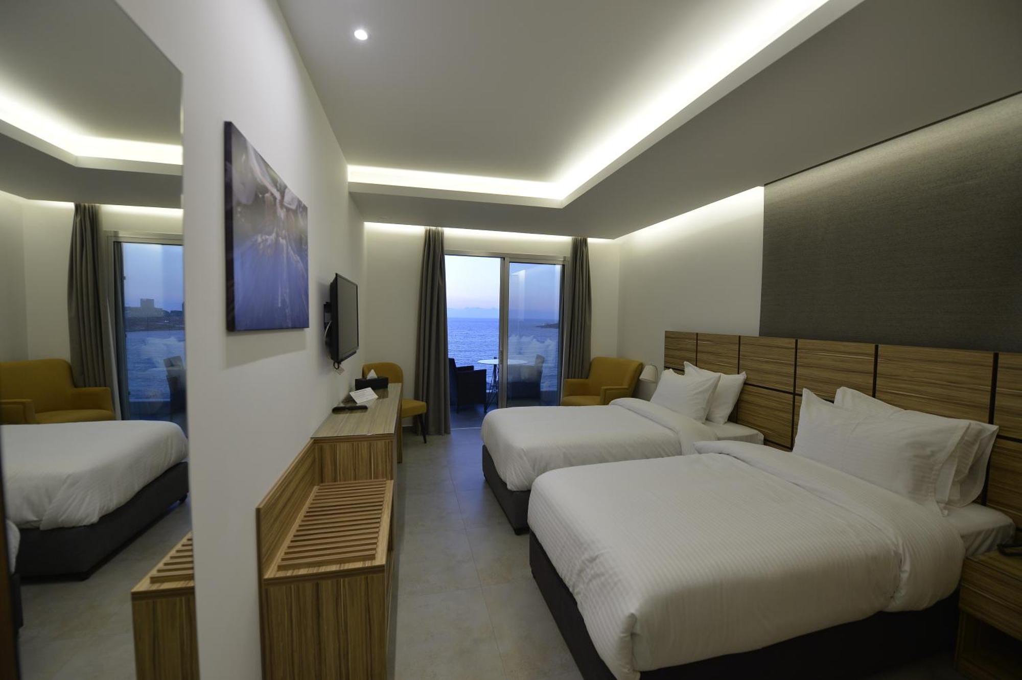 Zett Hotel จูนิเย ภายนอก รูปภาพ